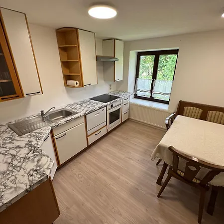 Apartment Suites11 Com - Contactless Check-in Schlusslberg